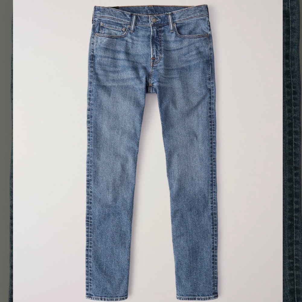 A&F Athletic Skinny Jeans Size 29x30